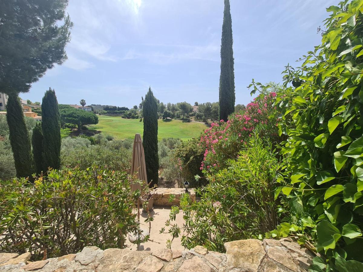 Superbe Villa-Domaine Avec Golf Piscine Et Tennis Saint-Cyr-sur-Mer Esterno foto