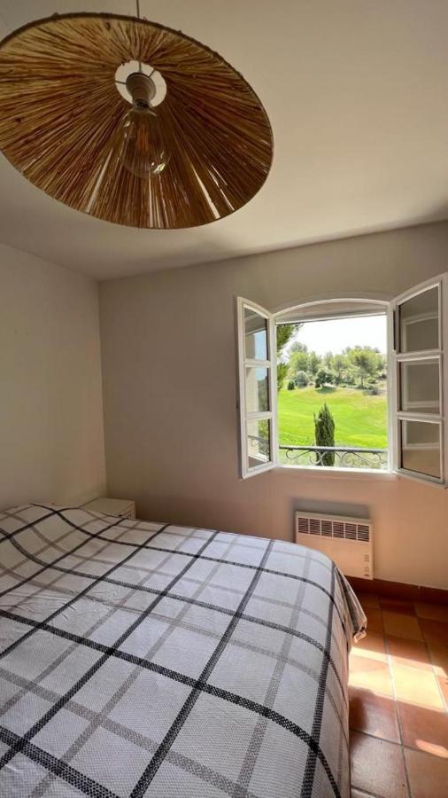 Superbe Villa-Domaine Avec Golf Piscine Et Tennis Saint-Cyr-sur-Mer Esterno foto