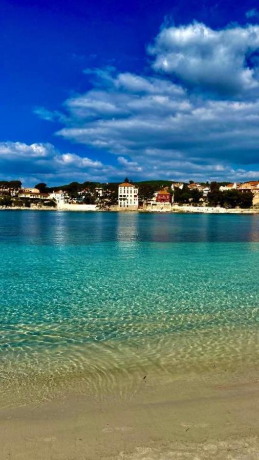 Superbe Villa-Domaine Avec Golf Piscine Et Tennis Saint-Cyr-sur-Mer Esterno foto