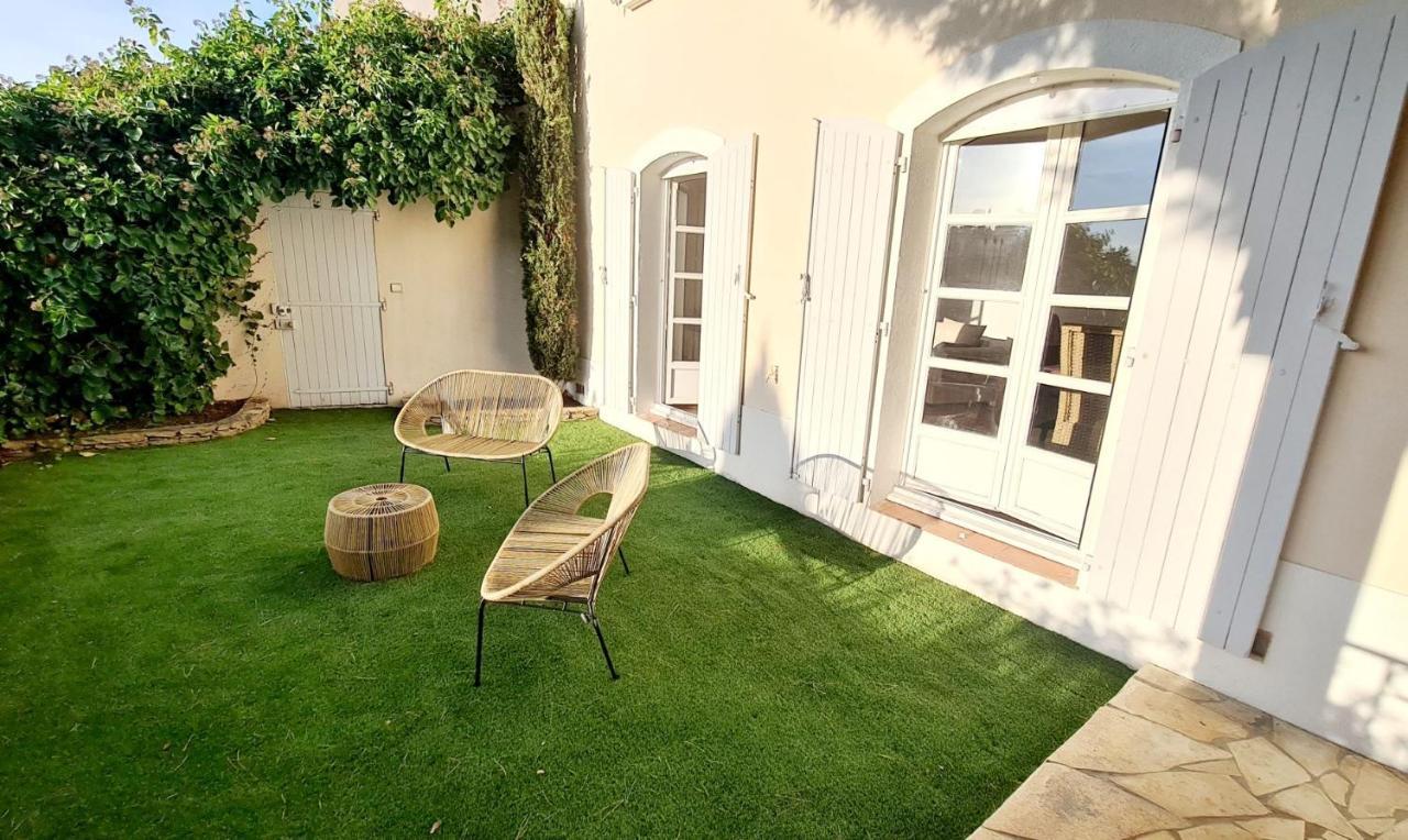 Superbe Villa-Domaine Avec Golf Piscine Et Tennis Saint-Cyr-sur-Mer Esterno foto