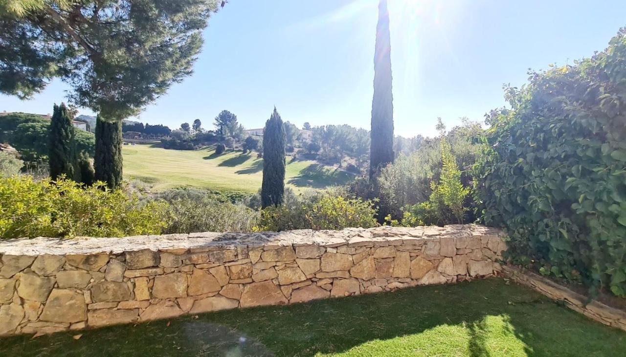 Superbe Villa-Domaine Avec Golf Piscine Et Tennis Saint-Cyr-sur-Mer Esterno foto